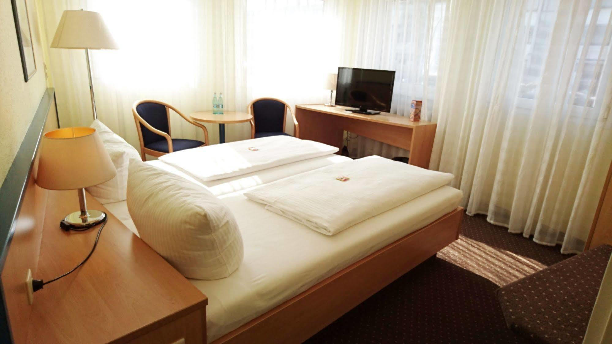 Central Hotel Winnenden Luaran gambar
